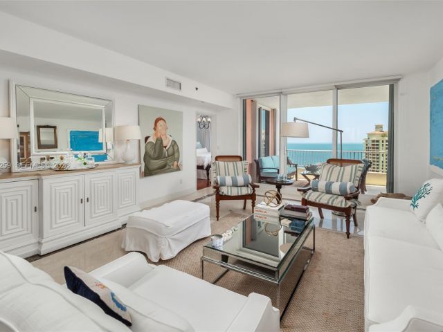 Apartment for sale  Unit #1603 - photo 7490513