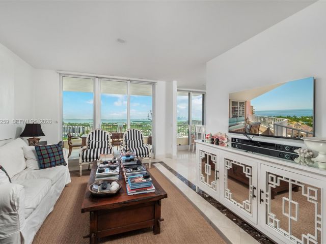 Apartment for sale  Unit #1603 - photo 7490520