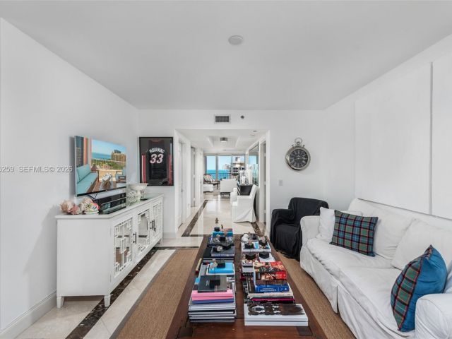 Apartment for sale  Unit #1603 - photo 7490521