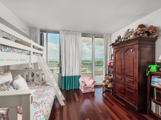 Apartment for sale  Unit #1603 - photo 7490543