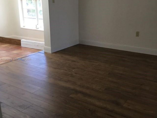 Home for rent at 8927 Hawthorne Ave - photo 7533053