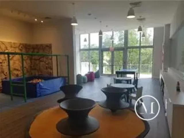 2-bedroom condo for sale in North Miami Beach - 16385 Biscayne Boulevard 1018 - MondialRealty