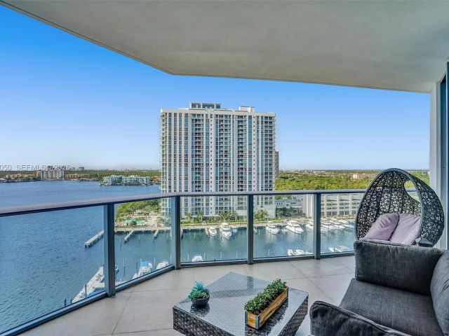 Apartment for sale  Unit #1207 - photo 7503509