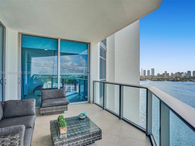 Apartment for sale  Unit #1207 - photo 7503515