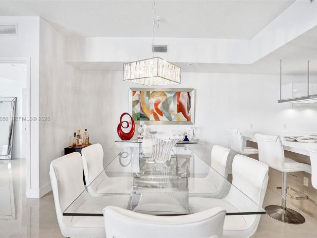 Apartment for sale  Unit #1207 - photo 7503521