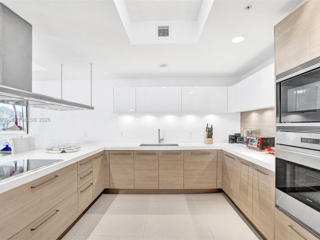 Apartment for sale  Unit #1207 - photo 7503523