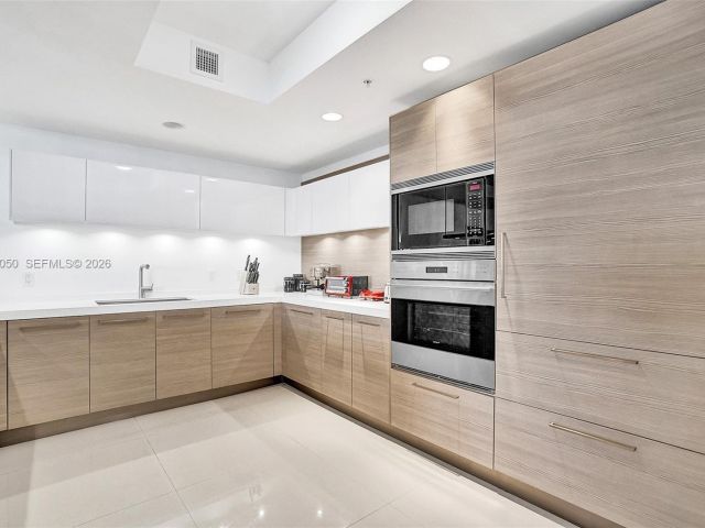 Apartment for sale  Unit #1207 - photo 7503525