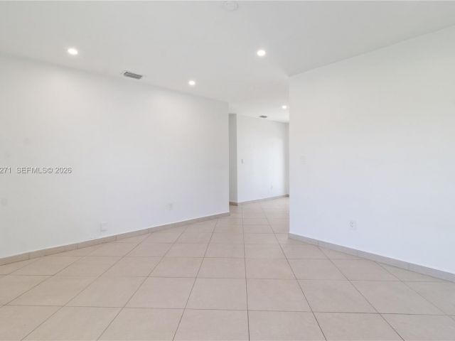 3-bedroom home for rent in Miami Gardens - 5420 NW 182nd St - MondialRealty