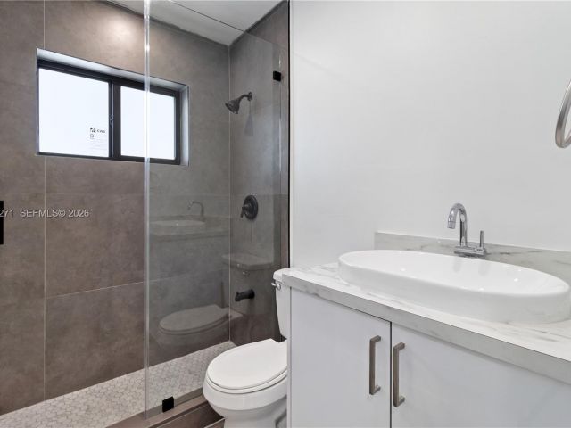 3-bedroom home for rent in Miami Gardens - 5420 NW 182nd St - MondialRealty