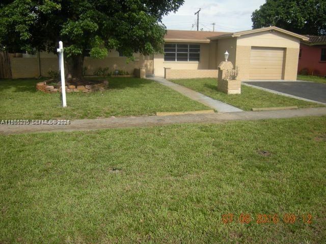 3-bedroom home for rent in Pembroke Pines - 710 NW 77th Way - MondialRealty