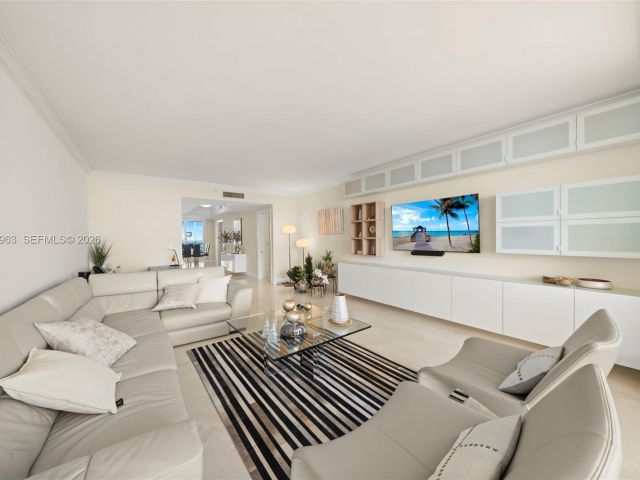 Apartment for rent  Unit #1802 - photo 7490504