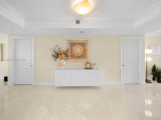 Apartment for rent  Unit #1802 - photo 7490510