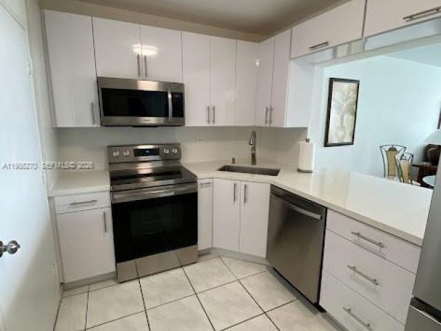 Apartment for sale  Unit #1524 - photo 7504380