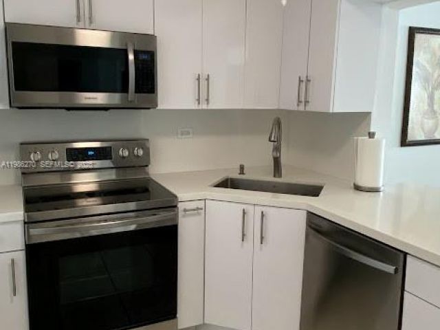 Apartment for sale  Unit #1524 - photo 7504381