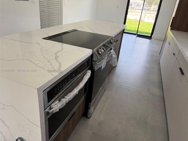 Home for rent at 2421 NW 153rd St 0 - photo 7521685