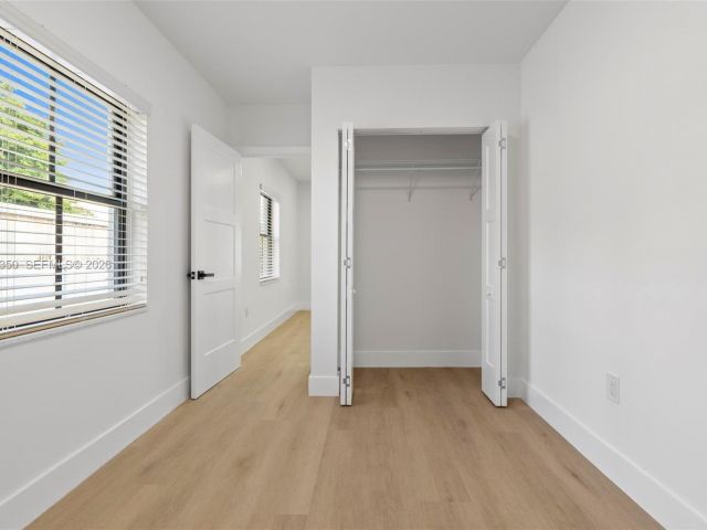 3-bedroom home for rent in Miami - 1060 NW 35th Ct 1060 - MondialRealty