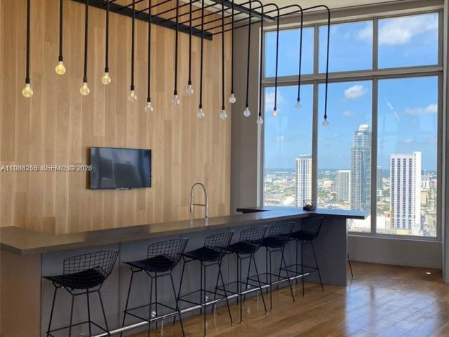 Apartment for rent  Unit #801 - photo 7467603