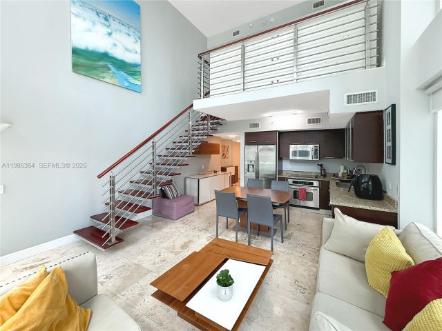 2-bedroom condo for rent in Miami - 41 SE 5th St 602 - MondialRealty