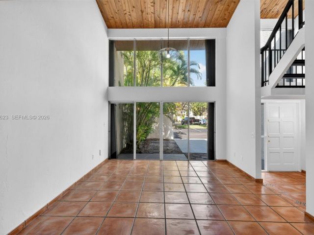 Home for sale at 10406 SW 76th St - photo 7525716