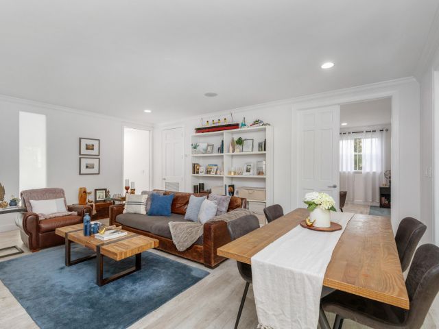 5-bedroom home for sale in Key Biscayne - 24 Grand Bay Estates Circle - MondialRealty