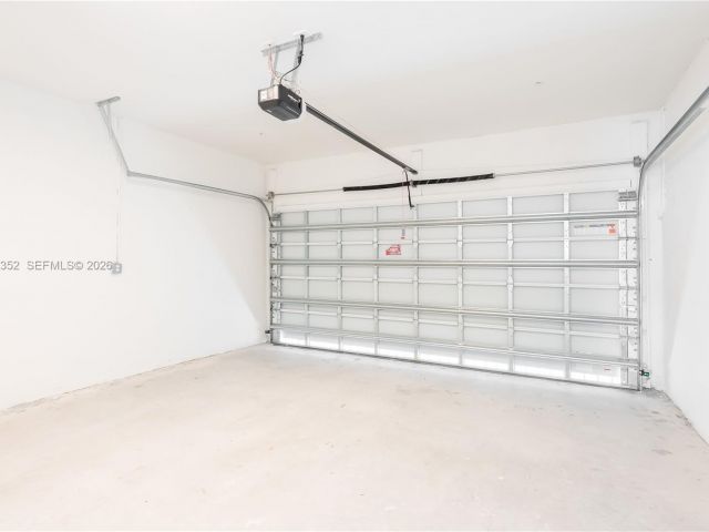 3-bedroom home for rent in Miami - 12476 SW 248th St 8 - MondialRealty