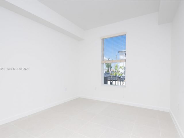 3-bedroom home for rent in Miami - 12476 SW 248th St 8 - MondialRealty