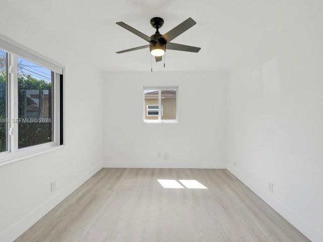 Home for sale at 5023 SW 93rd Ave - photo 7487055