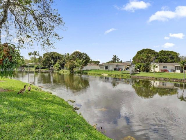 Home for sale at 5023 SW 93rd Ave - photo 7487058