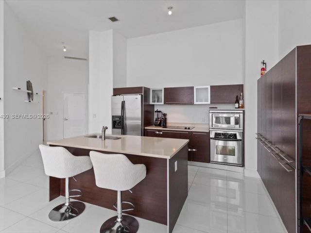 Apartment for rent  Unit #1016 - photo 7513690