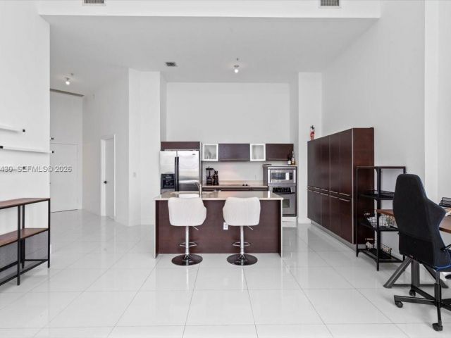 Apartment for rent  Unit #1016 - photo 7513691