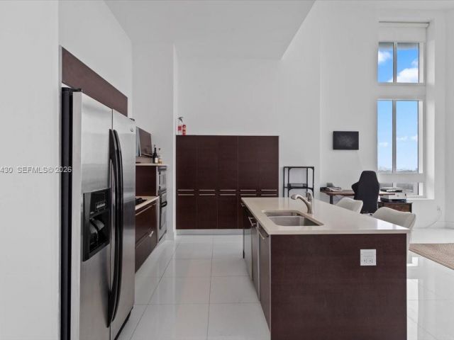 Apartment for rent  Unit #1016 - photo 7513693