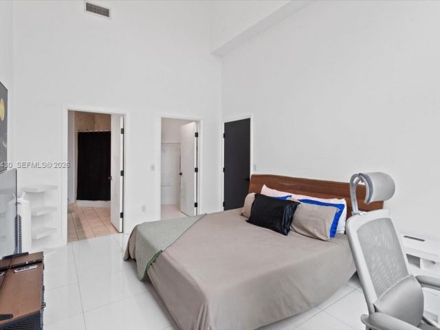 Apartment for rent  Unit #1016 - photo 7513695