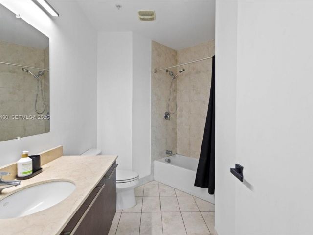 Apartment for rent  Unit #1016 - photo 7513698