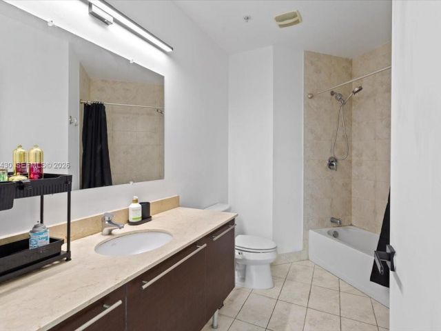 Apartment for rent  Unit #1016 - photo 7513699