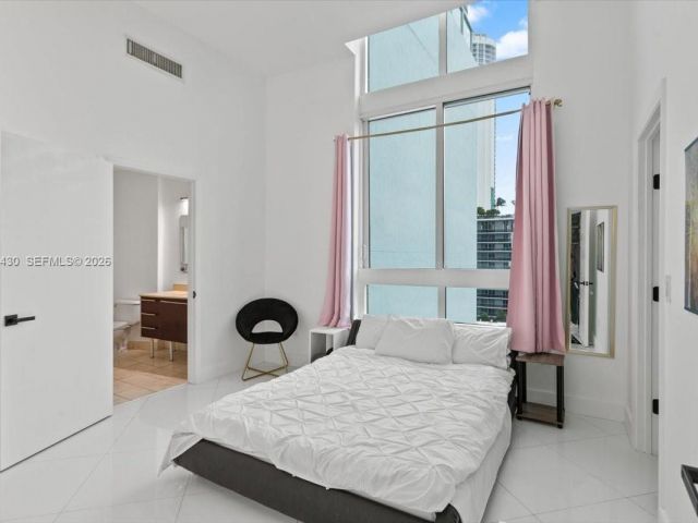 Apartment for rent  Unit #1016 - photo 7513701