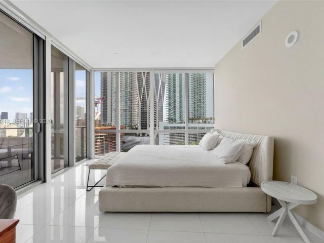 Apartment for rent  Unit #1101 - photo 7487774