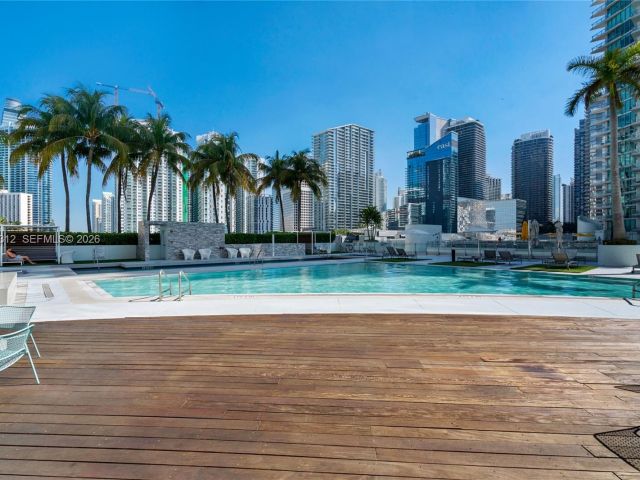 1-bedroom condo for rent in Miami - 90 SW 3rd St 1406 - MondialRealty