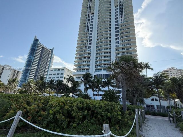 Apartment for sale  Unit #904 - photo 7501951