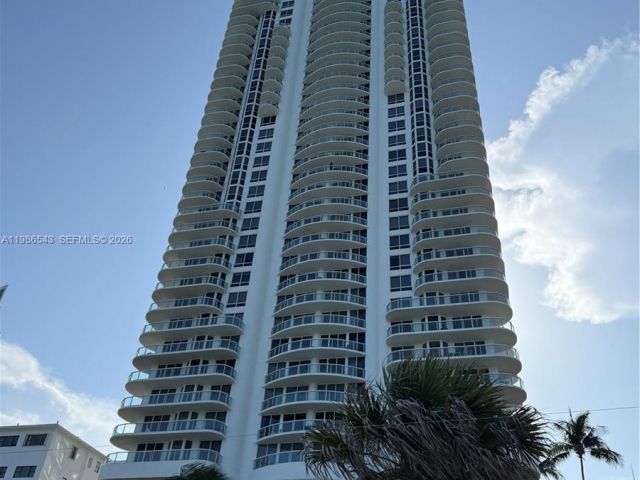 Apartment for sale  Unit #904 - photo 7501953