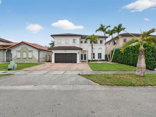 Home for rent at 15874 SW 138th Ter 2 - photo 7501648