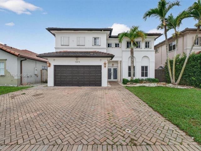 Home for rent at 15874 SW 138th Ter 2 - photo 7501650