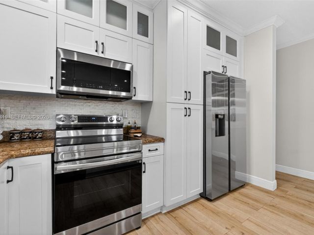 Home for rent at 15874 SW 138th Ter 2 - photo 7501661