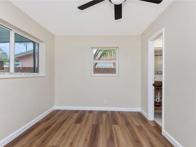 Home for rent at 1507 Harding St - photo 7471821