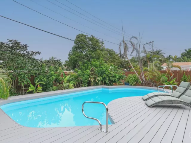 2-bedroom home for rent in Hollywood - 1507 Harding St - MondialRealty