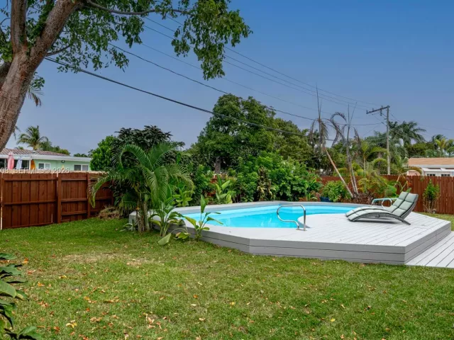 2-bedroom home for rent in Hollywood - 1507 Harding St - MondialRealty
