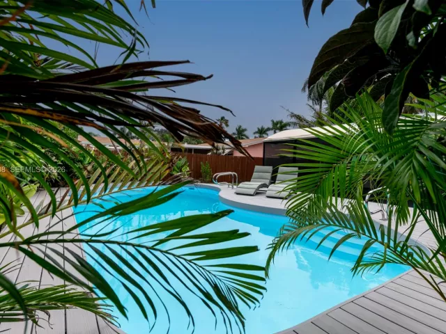 2-bedroom home for rent in Hollywood - 1507 Harding St - MondialRealty