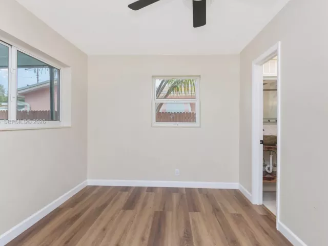 2-bedroom home for rent in Hollywood - 1507 Harding St - MondialRealty