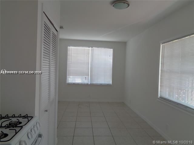 Home for rent at 1925 Thomas St 1925 - photo 7471873