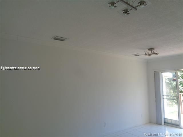 Home for rent at 1925 Thomas St 1925 - photo 7471874
