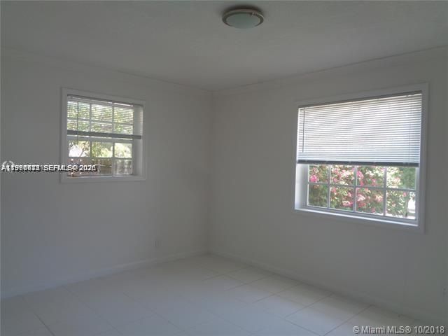 Home for rent at 1925 Thomas St 1925 - photo 7471886